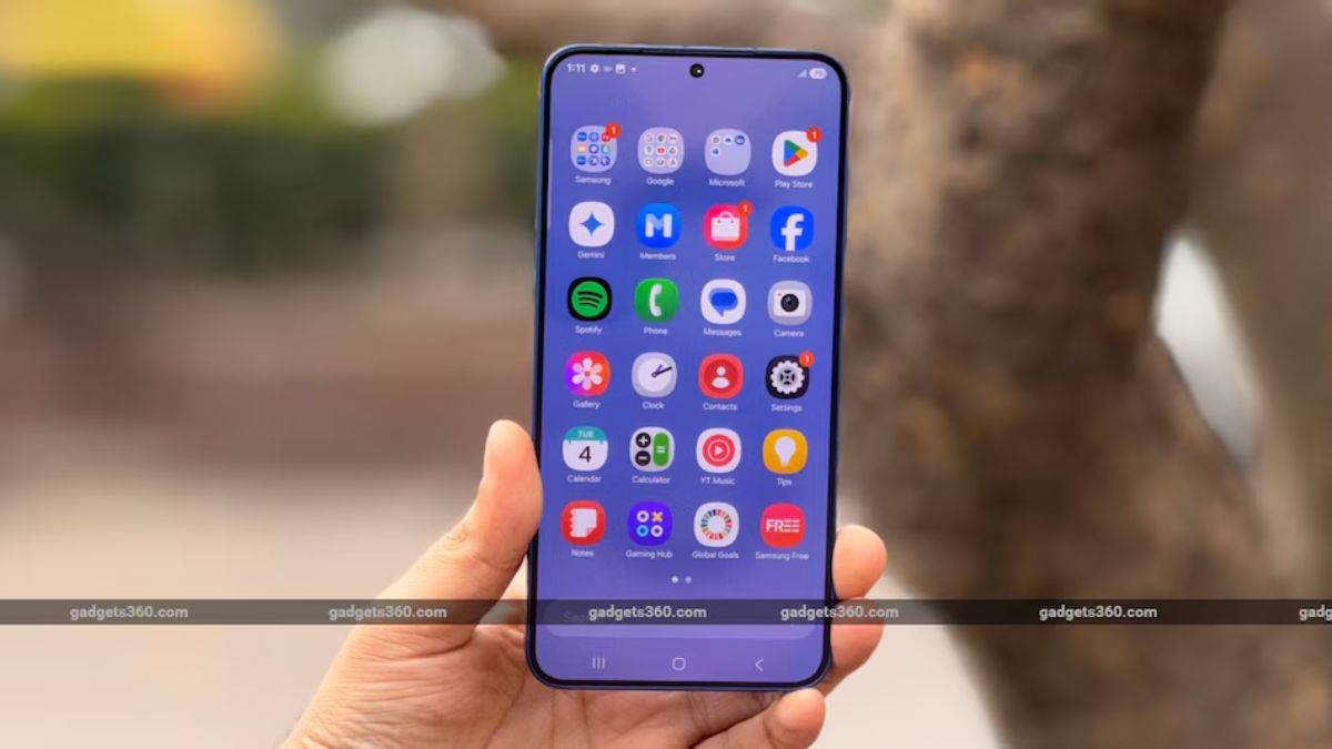 Selon Tipster, la série Samsung Galaxy S26 fera ses débuts en utilisant le même schéma de dénomination que la gamme Galaxy S25
