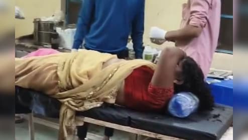 दीवाली पर पटाखें जलाने पर बवाल; मां-बेटों पर किया जानलेवा हमला, तीन गंभीर घायल 