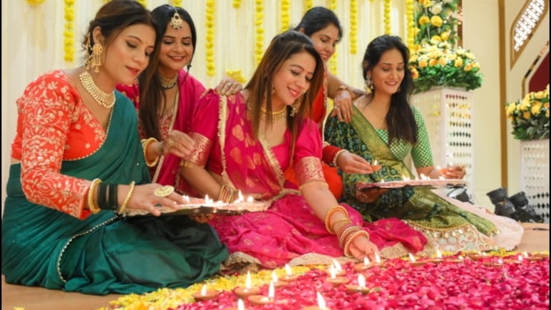आज 21 अक्टूबर को भी मना रहे हैं दिवाली? नोट कर लें पूजन का शुभ मुहूर्त और जान लें अमावस्या कब होगी खत्म? आज 21 अक्टूबर को भी मना रहे हैं दिवाली? नोट कर लें पूजन का शुभ मुहूर्त और जान लें अमावस्या कब होगी खत्म?