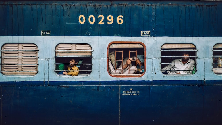 10 Simple Ways To Keep Your Belongings Safe On Indian Trains 10 Simple Ways To Keep Your Belongings Safe On Indian Trains