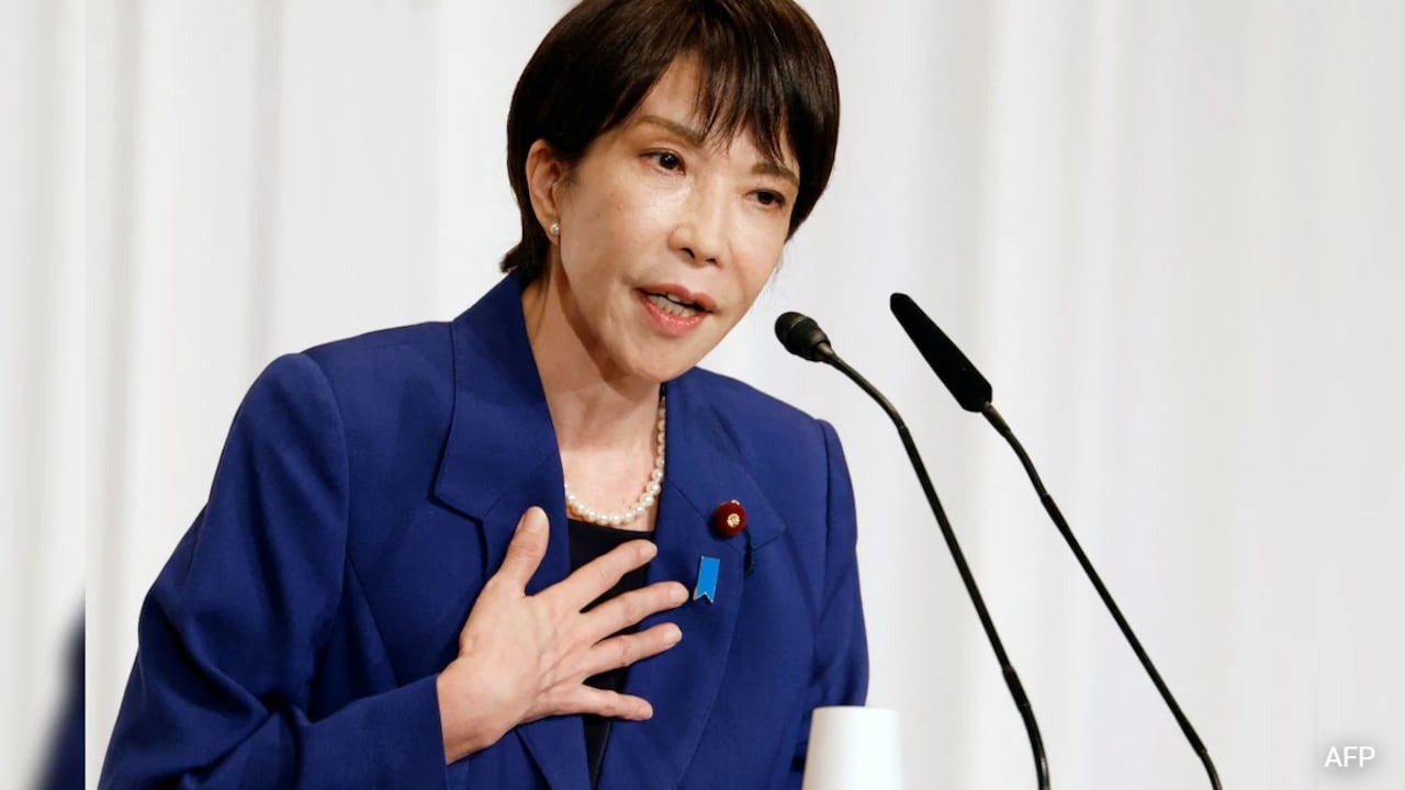 Takaichi Avoids Yasukuni Shrine on WWII Anniversary, but Cabinet Ministers Visit