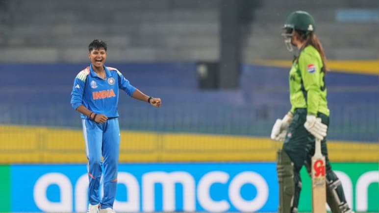 IND W vs PAK W: क्रिकेट इतिहास के सुनहरे पन्नों में दर्ज हुआ क्रांति गौड़ का नाम, ऐसा कारनामा कर रचा इतिहास