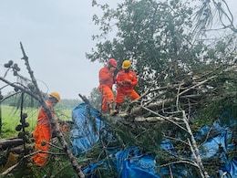 चक्रवाती तूफान 'मोंथा' का असर: केंद्रीय जल आयोग ने आंध्र प्रदेश, तेलंगाना के लिए जारी की स्पेशल फ्लड एडवाइजरी! चक्रवाती तूफान 'मोंथा' का असर: केंद्रीय जल आयोग ने आंध्र प्रदेश, तेलंगाना के लिए जारी की स्पेशल फ्लड एडवाइजरी!