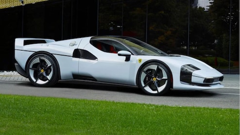 Ferrari SC40 launched: फरारी की शानदार 'वन-ऑफ' कार SC40 से उठा पर्दा, दिखती है F40 सुपरकार की झलक
