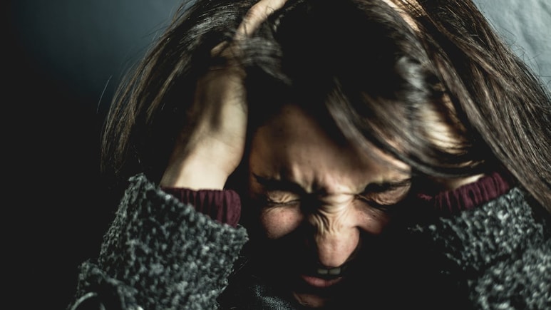 Stroke Vs Heart Attack: Know The Difference - Spot Signs, Save Lives Stroke Vs Heart Attack: Know The Difference - Spot Signs, Save Lives