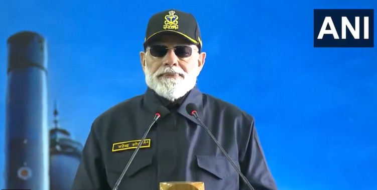 जिसका नाम ही दुश्मनों की रातों की नींद उड़ा दे, वो है INS विक्रांत... पीएम मोदी की कही 10 बड़ी बातें
