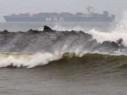 चक्रवात मोंथा का आंध्र के तट पर लैंडफॉल शुरू, कहीं बारिश तो कहीं 100 KM रफ्तार की हवाएं, लेटेस्ट अपडेट चक्रवात मोंथा का आंध्र के तट पर लैंडफॉल शुरू, कहीं बारिश तो कहीं 100 KM रफ्तार की हवाएं, लेटेस्ट अपडेट