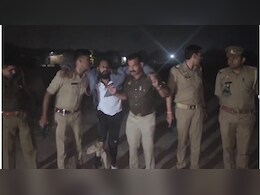 यूपी पुलिस ने मुठभेड़ में गैंगस्टर जाकिर को दबोचा, पैर में लगी लोगी,  एक दर्जन से अधिक मामले हैं दर्ज यूपी पुलिस ने मुठभेड़ में गैंगस्टर जाकिर को दबोचा, पैर में लगी लोगी,  एक दर्जन से अधिक मामले हैं दर्ज