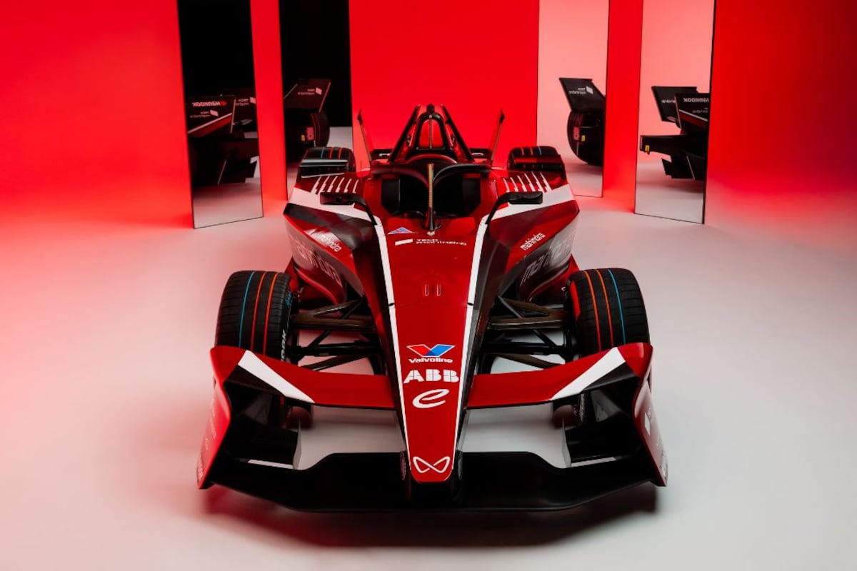 Mahindra M12Electro Mahindra M12Electro