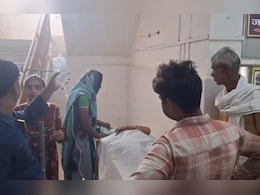 घर तक पहुंची खेत की लड़ाई, जेठानी ने लाठी से की देवरानी की पिटाई, टूटा पैर  घर तक पहुंची खेत की लड़ाई, जेठानी ने लाठी से की देवरानी की पिटाई, टूटा पैर