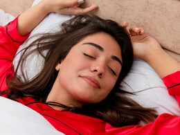 नींद पूरी करने से ज्यादा जरूरी है सही समय पर सोना, जानिए देर रात तक जागने के नुकसान