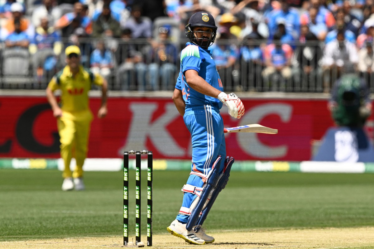 India vs Australia LIVE Score, 2nd ODI Match: Injury Scare For Rohit Sharma As India Register Unwanted Feat vs Australia