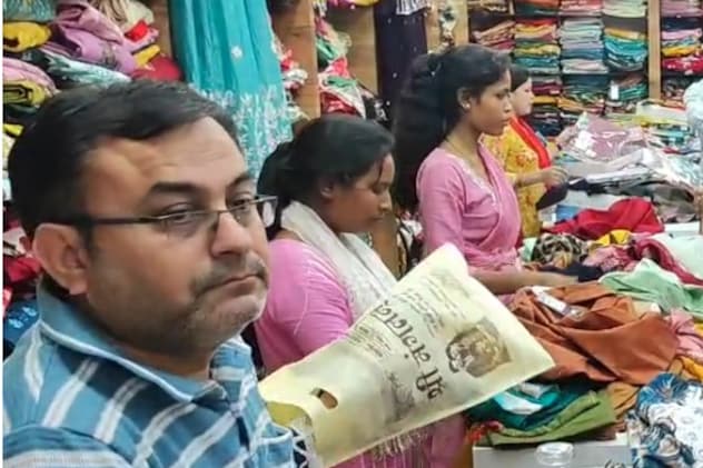 गरियाबंद में भी आत्मसमर्पित नक्सिलयों ने जमकर मनाई दिवाली गरियाबंद में भी आत्मसमर्पित नक्सिलयों ने जमकर मनाई दिवाली