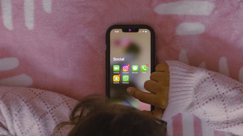 17-Year-Old Girl Stabs Mother Over Mobile Phone Dispute In Kerala