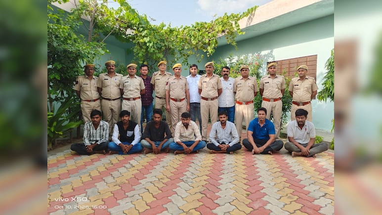 कुचामन कारोबारी हत्याकांड में पुलिस की बड़ी कार्रवाई, 7 आरोपियों को दबोचा गया... खंगाले 500 किलोमीटर तक CCTV कुचामन कारोबारी हत्याकांड में पुलिस की बड़ी कार्रवाई, 7 आरोपियों को दबोचा गया... खंगाले 500 किलोमीटर तक CCTV
