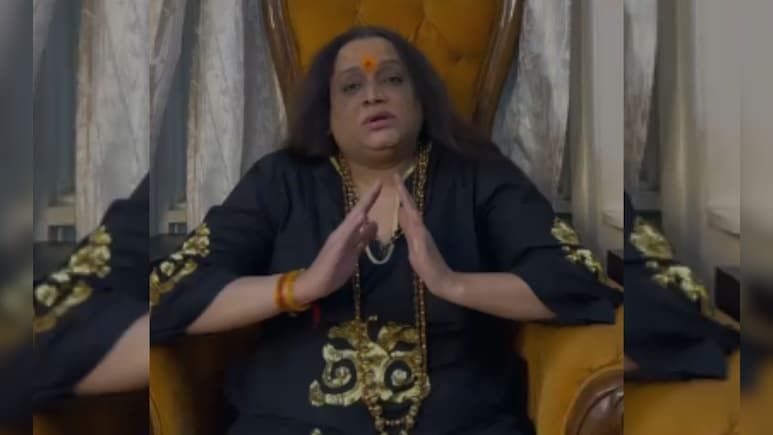 किन्नरों पर कहर! आखिर क्यों टूटा सब्र का बांध? फिनाइल के बाद अब इच्छा इच्छामृत्यु किन्नरों पर कहर! आखिर क्यों टूटा सब्र का बांध? फिनाइल के बाद अब इच्छा इच्छामृत्यु