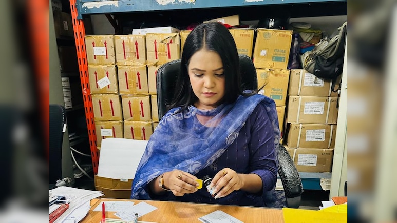 Drug Inspector Suspended: ग्वालियर में पदस्थ ड्रग इंस्पेक्टर अनुभूति शर्मा निलंबित, इस गंभीर आरोप के बाद एक्शन Drug Inspector Suspended: ग्वालियर में पदस्थ ड्रग इंस्पेक्टर अनुभूति शर्मा निलंबित, इस गंभीर आरोप के बाद एक्शन