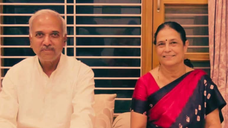 नातेवाईकांना सात्वंन देण्यासाठी गेले; परतताना मराठवाडा विद्यापीठाच्या निवृत्त प्राध्यापकासह पत्नीचा भीषण अंत नातेवाईकांना सात्वंन देण्यासाठी गेले; परतताना मराठवाडा विद्यापीठाच्या निवृत्त प्राध्यापकासह पत्नीचा भीषण अंत