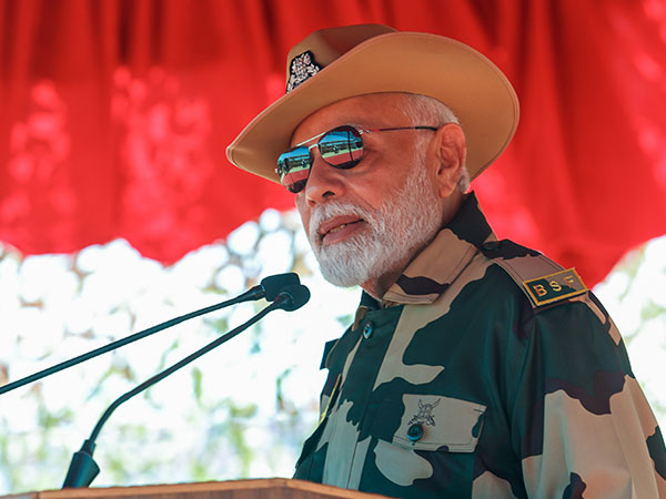 पीएम मोदी इस बार में गोवा में नौसैनिकों के बीच मनाएंगे दिवाली : सूत्र