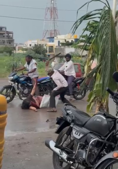 Man, 60, Attacks Wife With Machete On A Busy Road In Karnataka