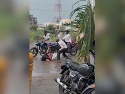 Man, 60, Attacks Wife With Machete On A Busy Road In Karnataka