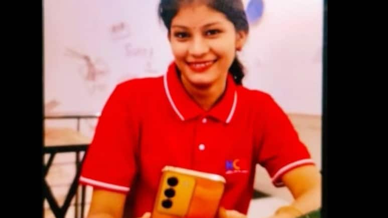 झुंझुनूं में लिव-इन में रह रही युवती की संदिग्ध मौत, परिजनों ने लगाया हत्या का आरोप झुंझुनूं में लिव-इन में रह रही युवती की संदिग्ध मौत, परिजनों ने लगाया हत्या का आरोप