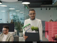 Amazon Employees In 'Panic' Amid Layoff Threat, Viral Post Reveals Reality