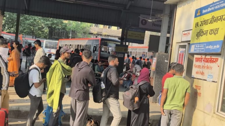 Pune News: पुण्यात ऐन दिवाळीत प्रवाशांची लूट, 400 ऐवजी 800 रुपये तिकीट! परिवहन मंत्री कधी लक्ष देणार? Pune News: पुण्यात ऐन दिवाळीत प्रवाशांची लूट, 400 ऐवजी 800 रुपये तिकीट! परिवहन मंत्री कधी लक्ष देणार?