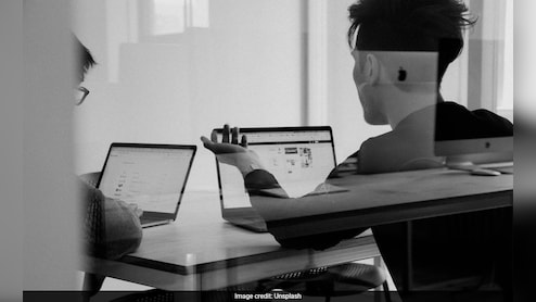 8 In 10 Indians Embrace Return To Office Policy, 50% Experience Burnout: Report