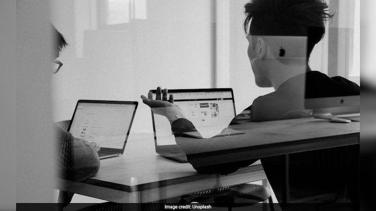 8 In 10 Indians Embrace Return To Office Policy, 50% Experience Burnout: Report