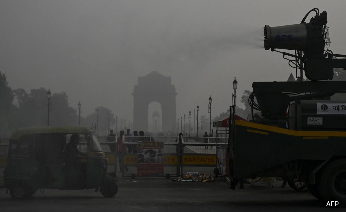 Delhi Chief Minister Urges Carpooling, Work From Home Amid 'Severe' AQI