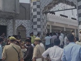 संभल में पुलिस ने क्यों कहा कि कोई अपने घर से बाहर ना आए, जान लीजिए संभल में पुलिस ने क्यों कहा कि कोई अपने घर से बाहर ना आए, जान लीजिए