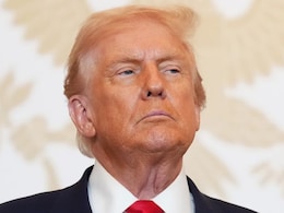 ट्रंप ने दिया एक और झटका, वर्क परमिट खुदबखुद रिन्युअल की सुविधा खत्म की, भारतीयों पर पड़ेगा असर ट्रंप ने दिया एक और झटका, वर्क परमिट खुदबखुद रिन्युअल की सुविधा खत्म की, भारतीयों पर पड़ेगा असर