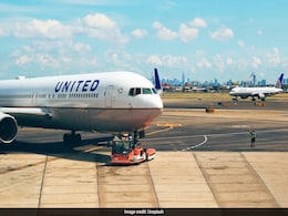 Mysterious Object That Hit United Airlines Plane May Have Been Balloon, Says Company Mysterious Object That Hit United Airlines Plane May Have Been Balloon, Says Company