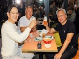 What Happens When 3 Billionaires Walk Into A Fried Chicken And Beer Joint What Happens When 3 Billionaires Walk Into A Fried Chicken And Beer Joint