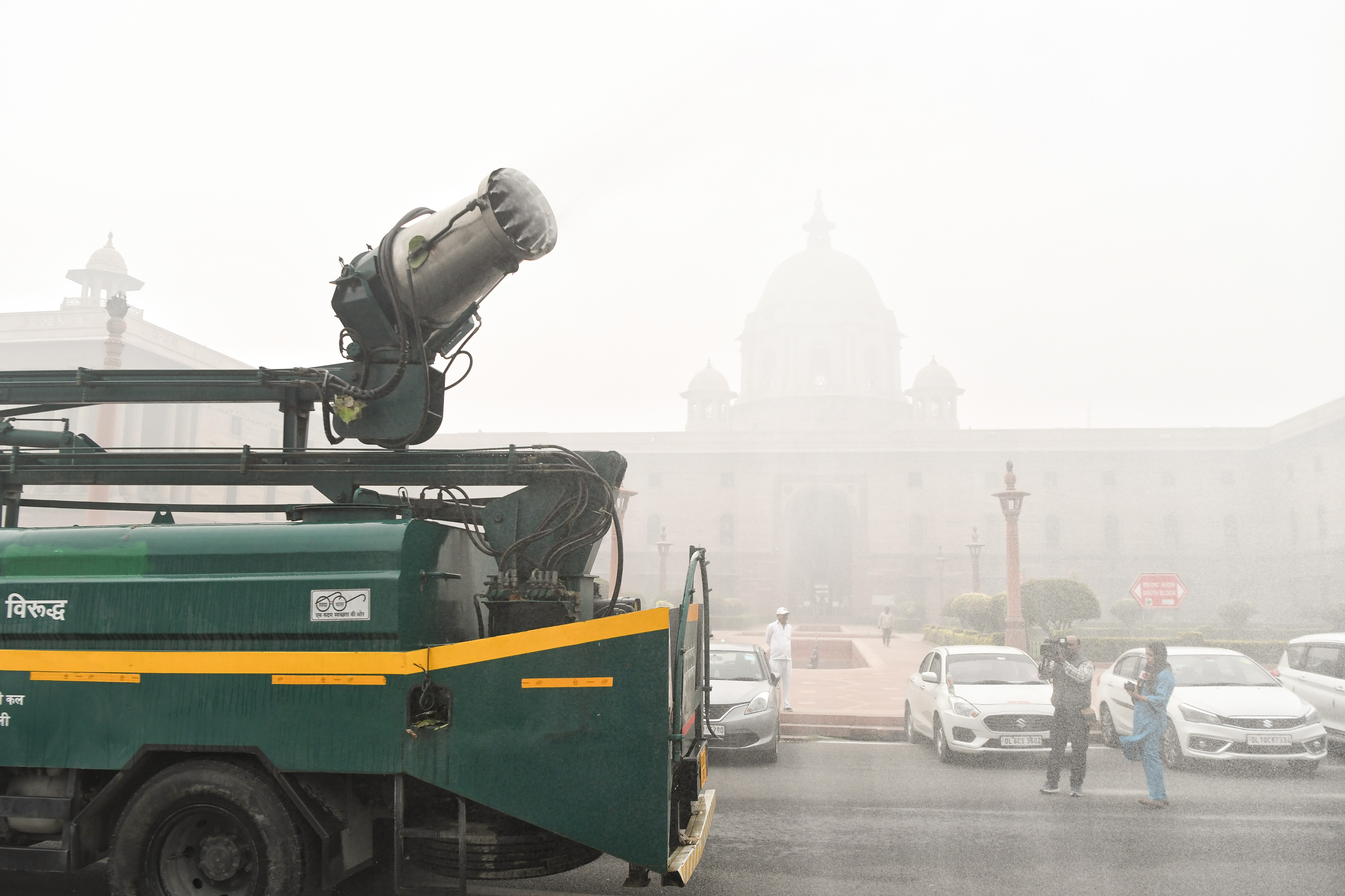 दीवाली पर आज गैस चैंबर न बन जाए दिल्ली, देखिए में कहां कितना AQI
