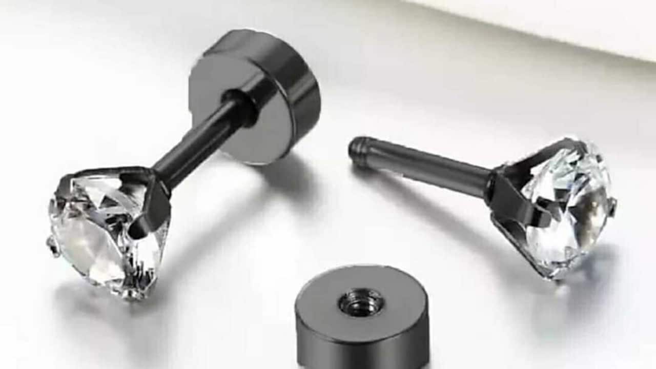 Top 5 Hacks For Wearing Mens Earrings: Office, Parties And More