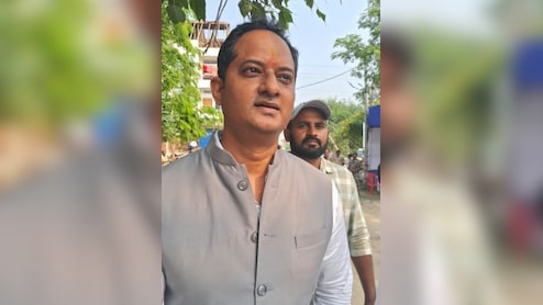 DU से ग्रेजुएट करने वाले निर्दलीय उम्मीदवार रवि पासवान हैं कौन? जिनकी बिहार चुनाव में हो रही है चर्चा