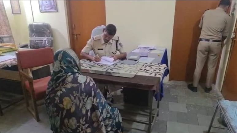 Just Before Engagement, Bride's Father Elopes With Groom's Mother In Madhya Pradesh