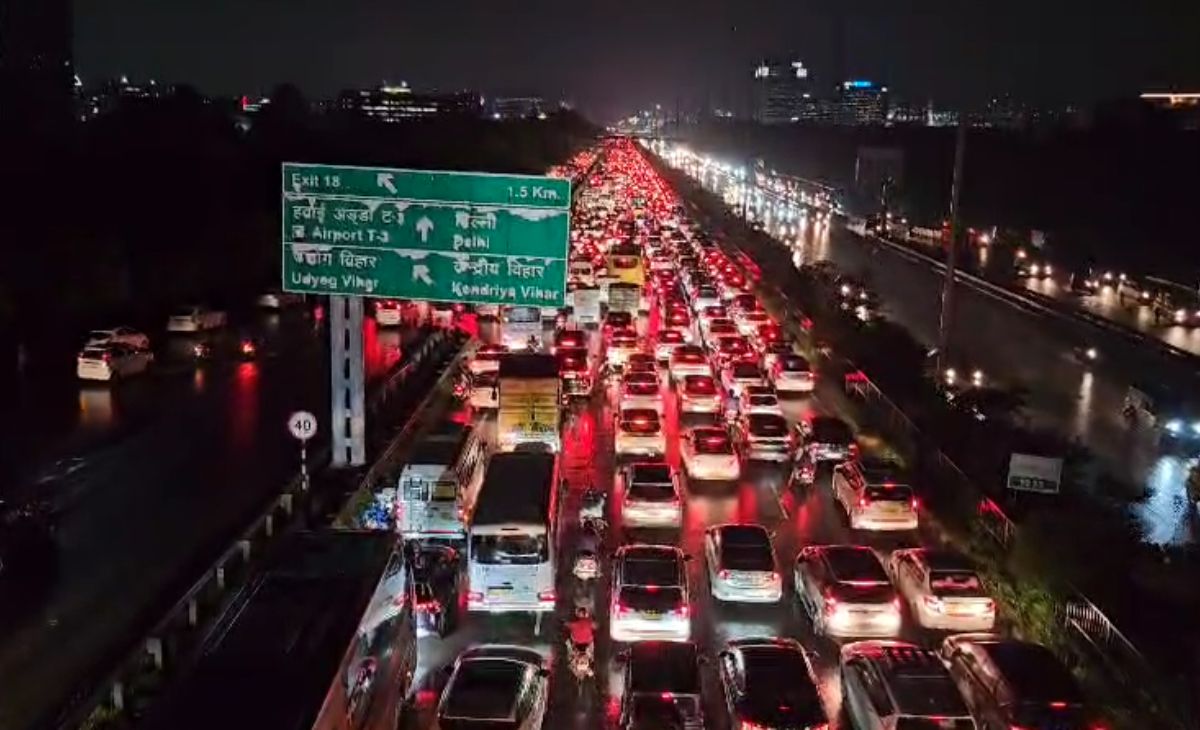 Video: Huge Traffic Jam In Gurugram, Flight Advisories In Delhi After Heavy Rain