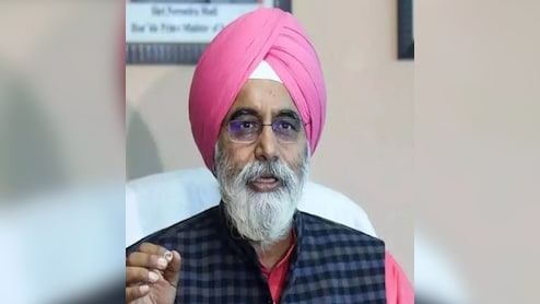 MCD ने दिवाली के बाद सफाई अभियान के तहत 3 मीट्रिक टन इस्तेमाल किए हुए दीये एकत्र किए MCD ने दिवाली के बाद सफाई अभियान के तहत 3 मीट्रिक टन इस्तेमाल किए हुए दीये एकत्र किए