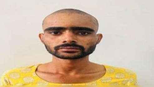 टोल प्‍लाजा पर 'रावण' ने मचाया उत्‍पात, स‍िर मुंडवाया और सलवार-सूट पहनकर छ‍िपा; पुल‍िस के हत्‍थे चढ़ा 