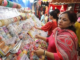 शादी सीजन 2025 में देशभर में होने वाली 46 लाख शादियों से ₹6.5 लाख करोड़ का व्यापार होगा: CAIT शादी सीजन 2025 में देशभर में होने वाली 46 लाख शादियों से ₹6.5 लाख करोड़ का व्यापार होगा: CAIT