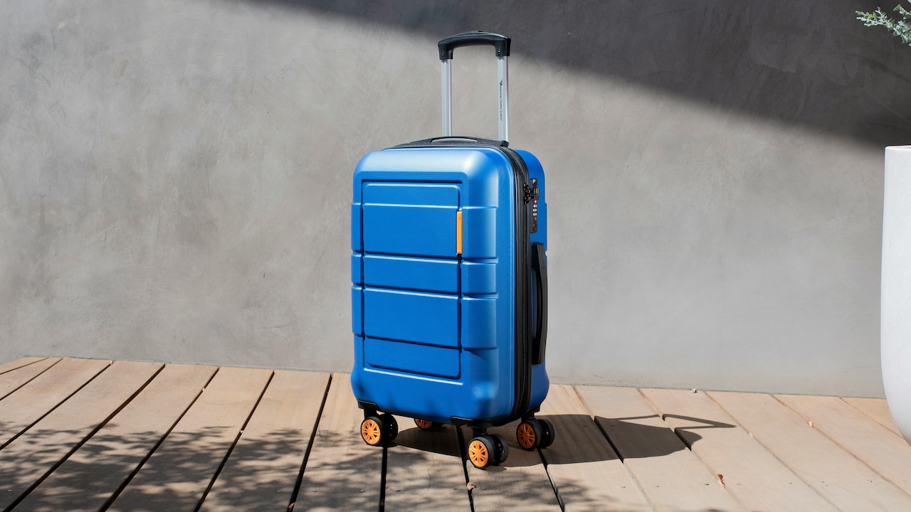 How To Pack A Weeks Worth of Clothes In A Cabin Bag: Space-Saving Tips