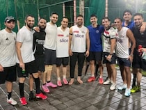 MS Dhoni Spotted In Mumbai Indians Jersey, Sends Internet Into Meltdown