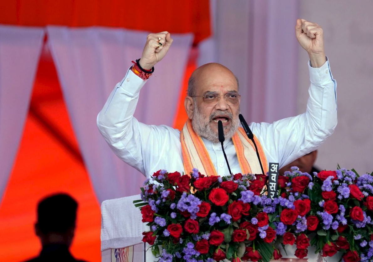 बस्तर में गरजे अमित शाह, नक्सलियों को दोटूक चेतावनी- शांति भंग की तो देंगे मुंहतोड़ जवाब, सरेंडर करें