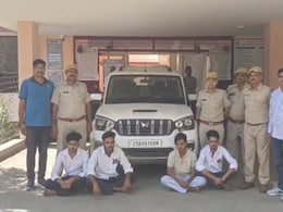 Rajasthan: लग्जरी लाइफ जीने के शौकीन जयपुर के 4 दोस्तों ने की 1 करोड़ की साइबर ठगी, लगाते थे शातिर दिमाग Rajasthan: लग्जरी लाइफ जीने के शौकीन जयपुर के 4 दोस्तों ने की 1 करोड़ की साइबर ठगी, लगाते थे शातिर दिमाग