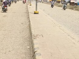 Rajasthan: सड़कों में देरी पर BJP नेता PWD पर भड़के, 7 दिन में काम शुरू न होने पर गोबर लेपने की दी चेतावनी