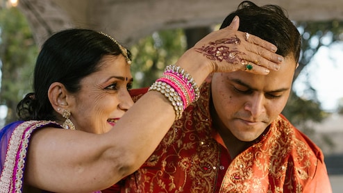 "You Are A Blessing": Man Shares Heartwarming Text From Mother Celebrating His Hard Work