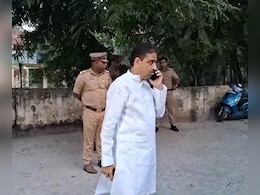 बरेली जा रहे सांसद और विधायक को किया गया हाउस अरेस्ट , पढ़ें क्या है पूरा मामला बरेली जा रहे सांसद और विधायक को किया गया हाउस अरेस्ट , पढ़ें क्या है पूरा मामला